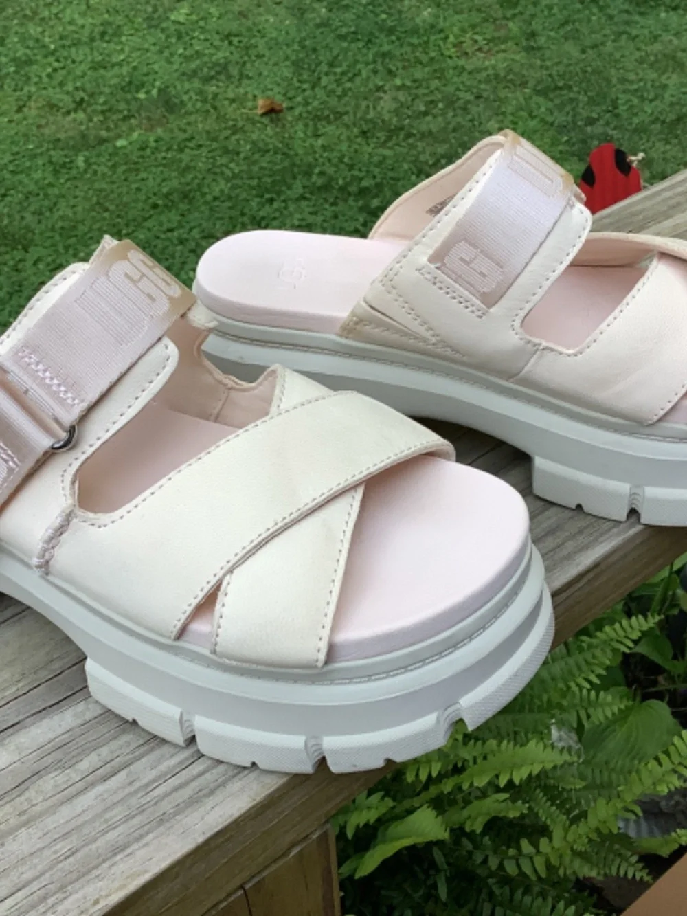 EUC UGG Ashton Slide Womens platforms sz.8.5